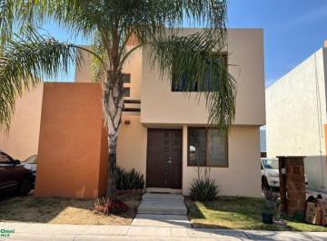 Casa de 3 habitaciones, Corregidora · Venta de Casa en Fracc Puerta Real, Corregidora, Queretaro