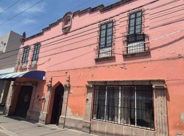 Casa · 581m² · 8 Recámaras · 5 Estacionamientos · Casa Histórica Venta Centro de Tlajomulco