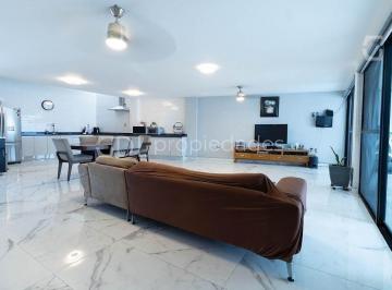 c27cdbff857be58ae86bc7ba8a7c1536335b804d42f9eec4368f3e4672464847 · Periférico y Alcalde Casa con Alberca y Local Comercial en Venta