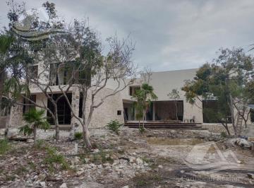 Casa · 566m² · 3 Recámaras · Casa en Venta en Akumal Riviera Maya