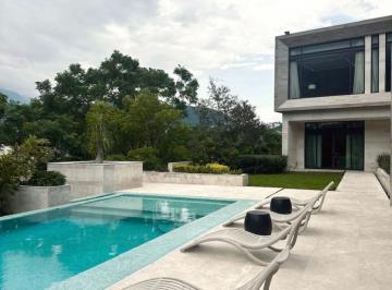 Casa de 4 habitaciones, San Pedro Garza García · Casa en Venta Jardines de San Agustín
