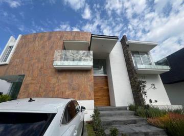 Casa de 5 habitaciones, Zapopan · Hermosa y Lujosa Casa en Venta en Bosque de Los Lagos