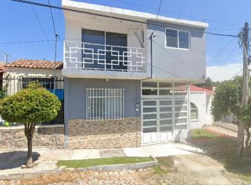Casa de 3 habitaciones, Chapala · Solo Para Conocedores: Inmueble Seleccionado con Plusvalía Garantizada en Chapala Jalisco