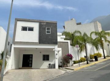 Casa de 3 habitaciones, Monterrey · Casa en Renta en Lomas del Vergel Al Sur de Monterrey
