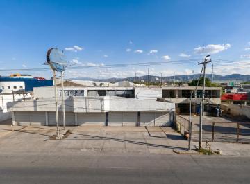 Local comercial · 750m² · 10 Estacionamientos · Locales Comerciales en Renta o Venta Sobre Boulevard Torreón–matamoros, Torreón, Coahuila.