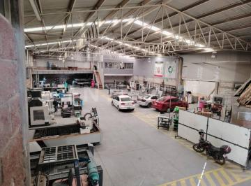 Bodega comercial · 2048m² · 7 Estacionamientos · Atención Inversionistas Bodega en Venta de 2048 m² en Recta a Cholula