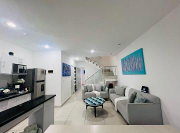 Casa · 130m² · 3 Recámaras · 2 Estacionamientos · Casa en Renta Completamente Amueblada y Equipada a Muy Poca Distancia de La Playa en Puerto Morelos