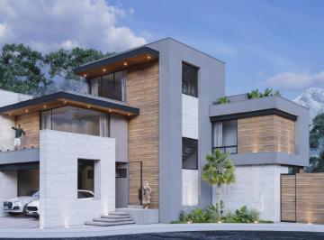 Casa · 422m² · 4 Recámaras · 2 Estacionamientos · Casa en Fraccionamiento Sienna Residencial