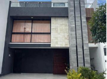 Casa en condominio de 3 habitaciones, San Andrés Cholula · Venta de Casa en Lomas de Angelopolis, Parque Aguascalientes, Puebla