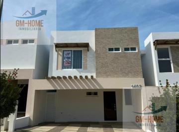 Casa · 146m² · 3 Recámaras · 2 Estacionamientos · Casa en Almarena Residencial