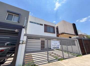 Casa de 3 habitaciones, Zapopan · Casa en Venta en Parques Vallarta, Zapopan