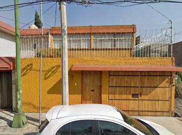 Casa de 3 habitaciones, Azcapotzalco · Casa en Remate en Col Sindicato Mexicano de Electricistas, Azcapotzalco