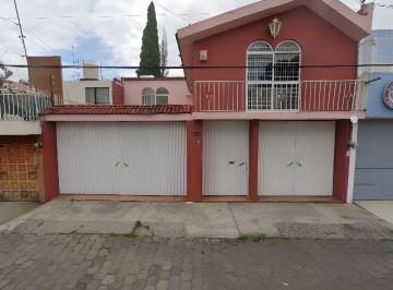 Casa de 3 habitaciones, Morelia · Casa en Venta en Nueva Chapultepec, Morelia, Michoacan.