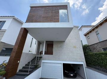 Casa de 3 habitaciones, Metepec · Casa en Renta en Condado del Valle, Metepec.