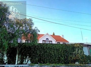 Casa · 431m² · 9 Recámaras · 3 Estacionamientos · Casa - Morales