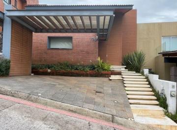 Casa en condominio de 4 habitaciones, Morelia · Casa en Venta en Club de Golf Altozano en Morelia Michoacán.