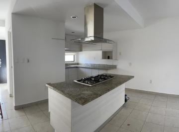 Casa · 100m² · 4 Recámaras · 2 Estacionamientos · Casa 3 Hab 2.5 Baños, Playa del Carmen en Condominio