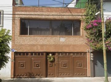 Casa de 4 habitaciones, Benito Juárez · Casa en Venta en Petén #549