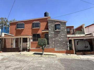 8677dd33b4eab319282b498bb87324c2a526a03ea63d5f65e395580f52138037 · Hermosa Casa en Venta en Lomas de Capistrano, Atizapán!