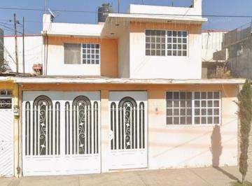 Casa de 3 habitaciones, Ecatepec de Morelos · Casa en Venta en Industrias Tulpetlac, Ecatepec