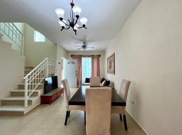 Casa · 78m² · 2 Recámaras · 1 Estacionamiento · Casa en Venta en Playa del Carmen La Toscana