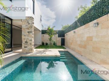 Casa en condominio · 340m² · 4 Recámaras · 3 Estacionamientos · Casa en Venta y Renta en Temozón, Mérida