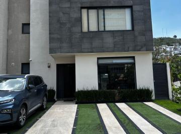 Casa de 3 habitaciones, Atizapán de Zaragoza · Casa con Alberca en Uno de Los Fraccionamientos Más Seguros de Zona Esmeralda