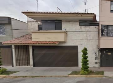 Casa de 3 habitaciones, Puebla · Casa en Venta en Mirador, Heroica Puebla de Zaragoza, Puebla.