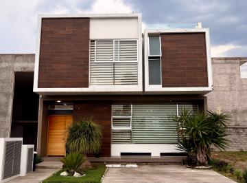 Casa de 4 habitaciones, Pachuca · Casa en Venta en Zona Plateada, Real de Pachuca con Sotano y Roof Garden