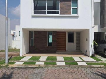Casa de 3 habitaciones, Puebla · Casa en Renta en Lomas del Valle en Puebla