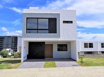 Casa de 3 habitaciones, Zapopan · Casa en Renta en Valle Imperial Zapopan Jalisco