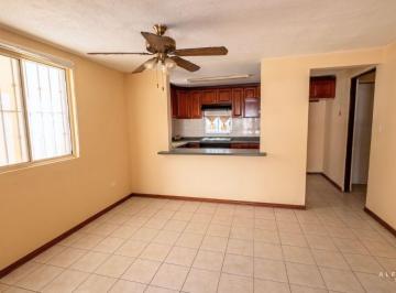 Casa de 3 habitaciones, Apodaca · Casa en Venta en Portal de Anáhuac | 3 Recámaras + Estancia | Privada con Seguridad
