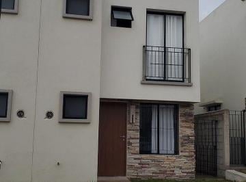 0d78ec8f8840b5ec5fa8e748cee2a50b7086fe5e8e5800a00c2ffb150341ea38 · "Casa en Renta en Capital Sur, Querétaro, Acabados Modernos"