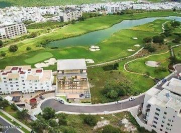 Terreno / Lote · 3721m² · 5 Estacionamientos · Macrolote Plano Para 40 Departamentos Colinda con El Campo de Golf en Zibatá, Querétaro