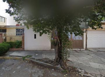 Casa de 3 habitaciones, Coacalco de Berriozábal · Bosque de Chapultepec, Bosques del Valle, 55717 San Francisco Coacalco, Estado de México.