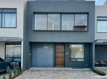 Casa de 3 habitaciones, Zapopan · Casa en Renta en Valle Imperial Zapopan Jalisco