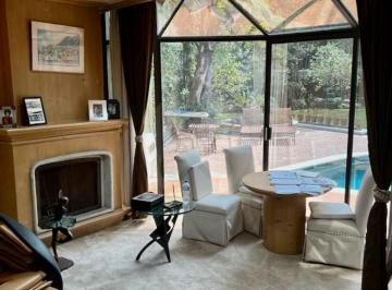 Casa · 1072m² · 4 Recámaras · 6 Estacionamientos · Casa en Venta en Bosque de Las Lomas