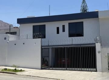 Oficina de 5 habitaciones, Guadalajara · Casa en Asunción, Providencia Ideal Para Oficinas o Habitacional