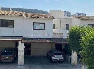 Casa de 4 habitaciones, Querétaro · El Refugio - Casa en Venta 4 Recámaras (1 en Pb) c/u con Mini Split - Terraza - Amenidades