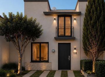 Casa · 133m² · 3 Recámaras · 2 Estacionamientos · Casa en Venta en Nueva Galicia Residenecial Coto Toledo Al Sur