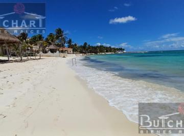 Casa · 220m² · 2 Recámaras · 4 Estacionamientos · Casa Cerca del Mar Playa del Carmen