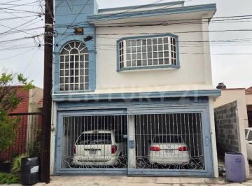 Casa · 190m² · 4 Recámaras · 2 Estacionamientos · Casa en Venta en Col. Jardines de Anahuac 3 Sec. San Nicolas de Los Garza, N. L.