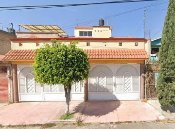 Casa de 4 habitaciones, Ecatepec de Morelos · Venta de Casa en Valle de Aragon 3ra Seccion. Ecatepec de Morelos.