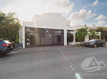 Casa · 432m² · 4 Recámaras · 3 Estacionamientos · Casa en Venta en Cancun