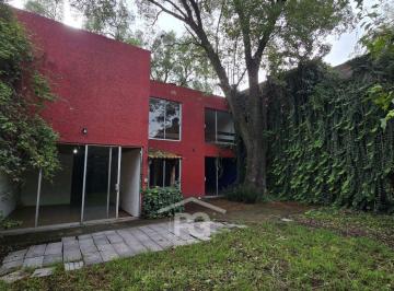 Casa de 3 habitaciones, Coyoacán · Santa Catarina | 459 m² de Terreno | Gran Potencial de Remodelación | a Pasos del Centro de Coyoacán