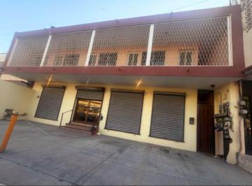 Edificio · 351m² · 3 Estacionamientos · Edificio Comercial en Mitras Centro
