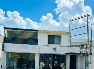 1 · Propiedad con Locales Comerciales Sobre Av Cámara de Comercio