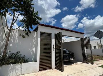 1 · Casa Amueblada en Renta en Las Américas
