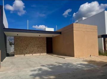 1 · Casa de Una Planta en Venta en Tres Lunas Residencial Cholul