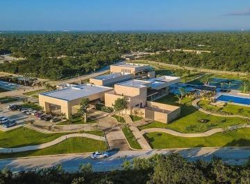 1 · Venta de Terreno en Privada Nortemérida, Incluye Proyecto Arquitectónico Aprobad
